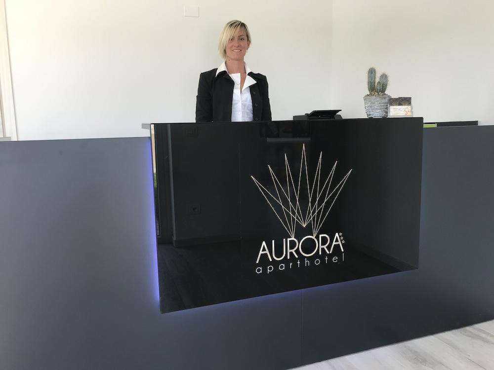 Aurora Aparthotel Peschiera del Garda Exterior photo